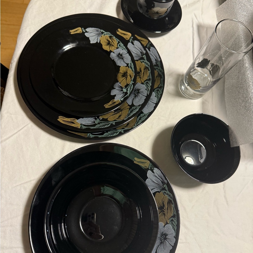 Vintage arcoroc  Black Floral Dinnerware Set